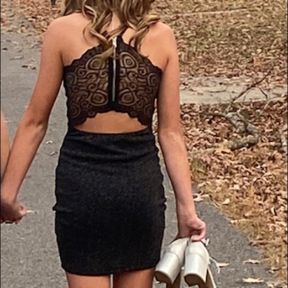 Little Black Dress ๐ค - Picture 3 of 4